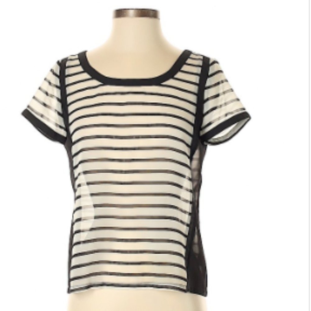 Short sleeve blouse